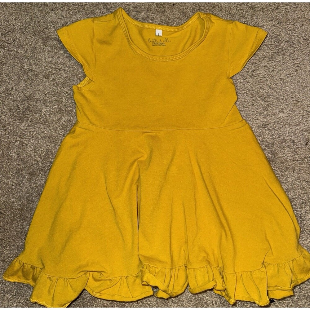 Layton & Ella Yellow Fit & Flare Ruffle Knit Cap Sleeve top Size 6 Knee